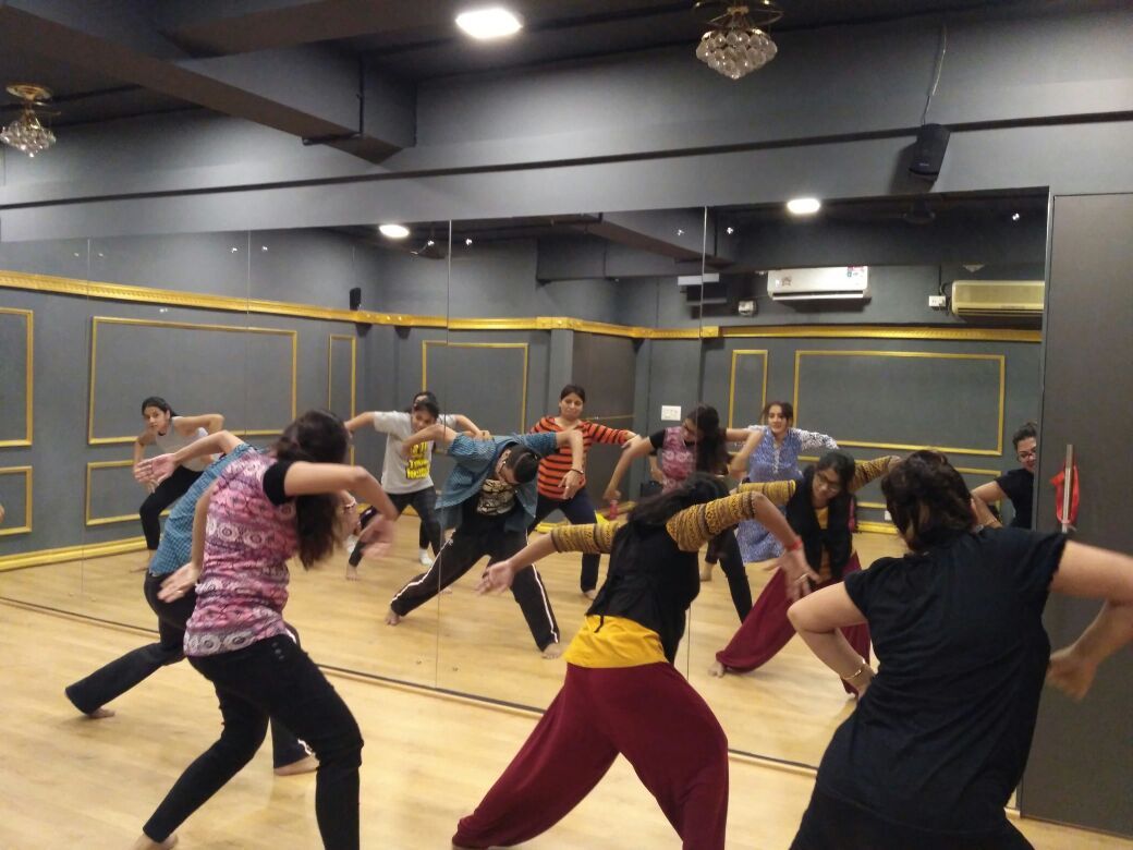 Dance Classes at New Alipore workshop