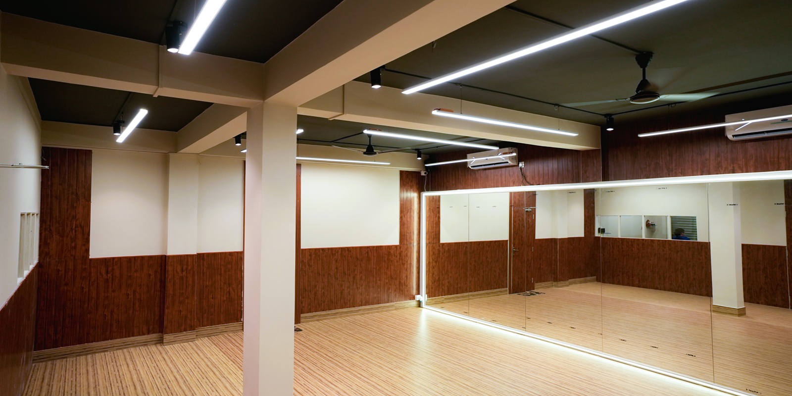 twist n turns madhyamgram dance studio main view