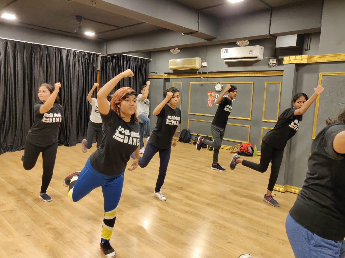 Dance and Zumba Classes at New Alipore hip hop